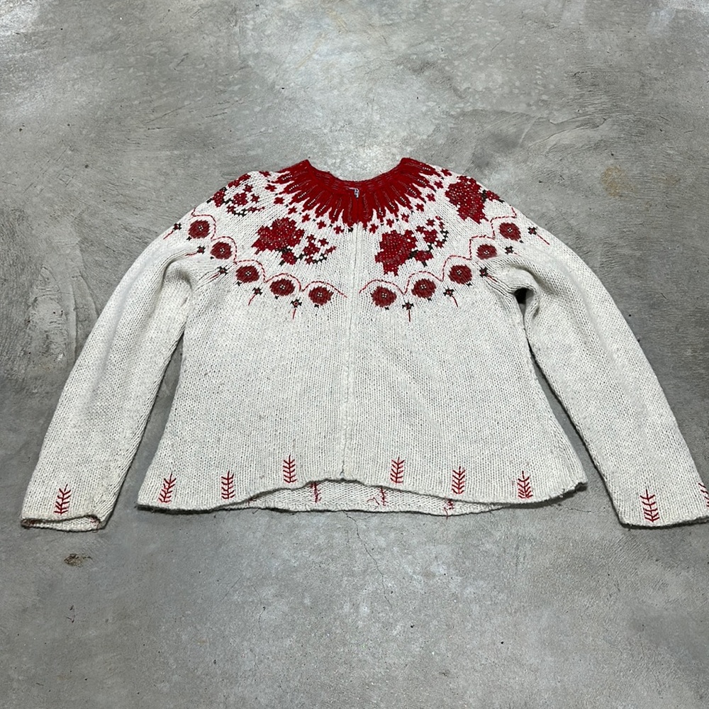 Max & Lily red n white sweater w/beading / Size XL / F-4‎